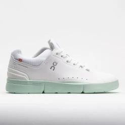 On Running On The Roger Advantage Women's White/Creek